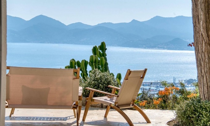 California - Pezou Villa | Villa overlooking the bay of Cannes