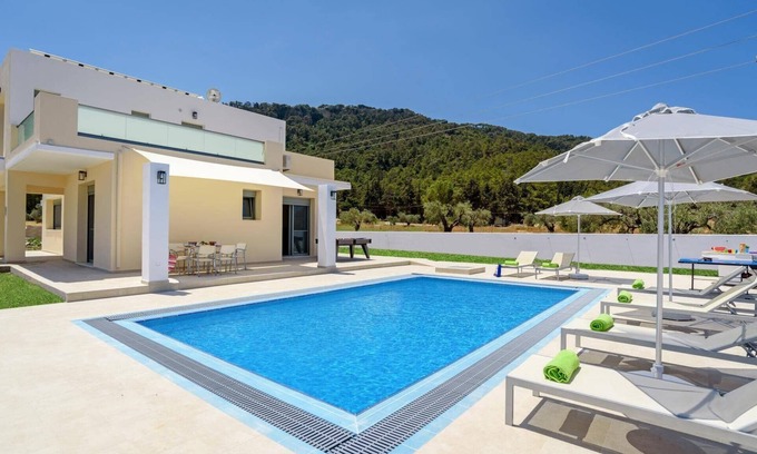 Filerimos Villa | Villa Paleos Sunset by Villa Plus