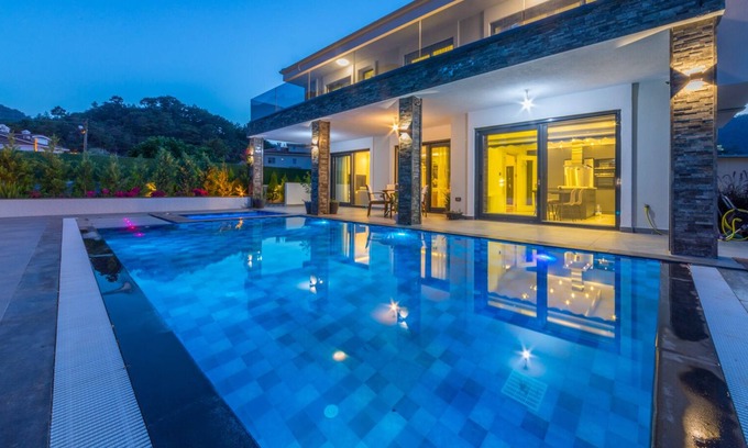 Icmeler Villa | Villa Palmiye Icmeler Daily Weekly Rentals