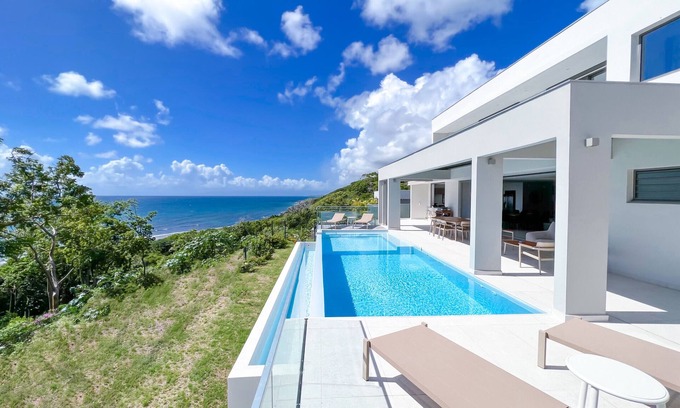 Anse des Rochers Villa | Villa · Panoramic view · Pool & beach access