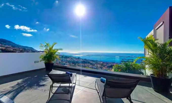 Santa Luzia Villa | Villa Paradise Palms