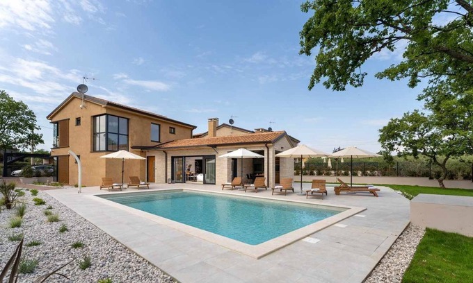 Kadumi House | Villa Pedena with pool and whirlpool, Kadumi