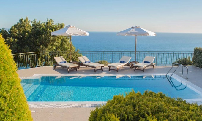 Plateies Villa | Villa Penelope, Boundless Sea and Mountain Views With Private Swimming Pool