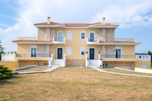 Marathon House | Villa Petalo at Varnavas