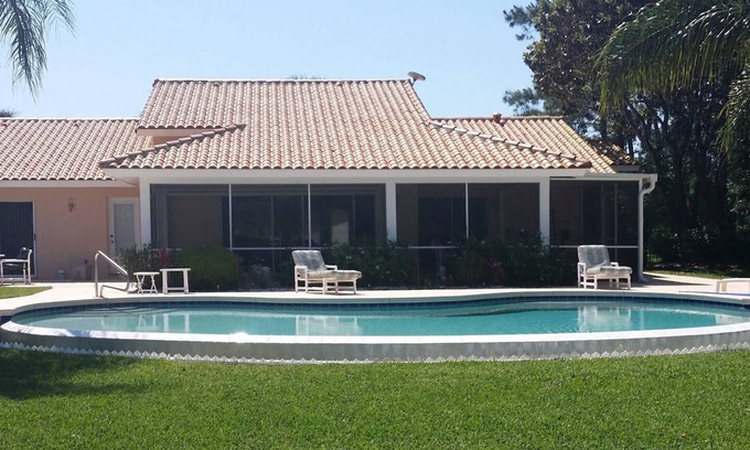 Clermont House | Villa pool on lake waterski school and golf near Orlando