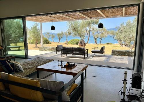 Alyfanta House | VILLA PORT OLIVIER