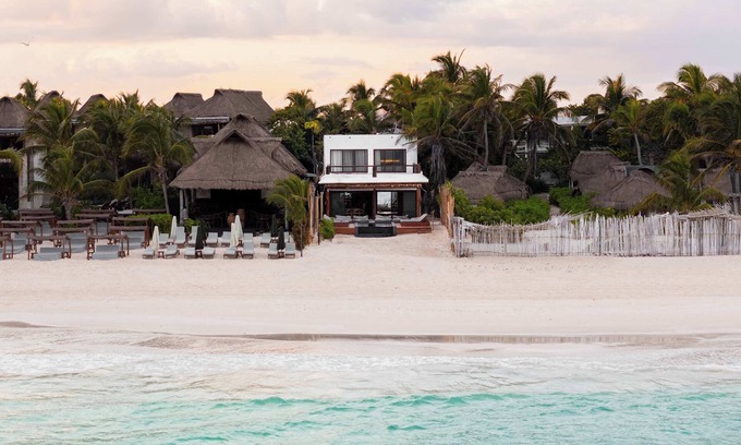 Zona Hotelera House | Villa Privada | Fully-Staffed Beachfront Getaway