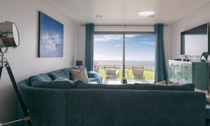 Estreito de Camara de Lobos Villa | Villa Sweden