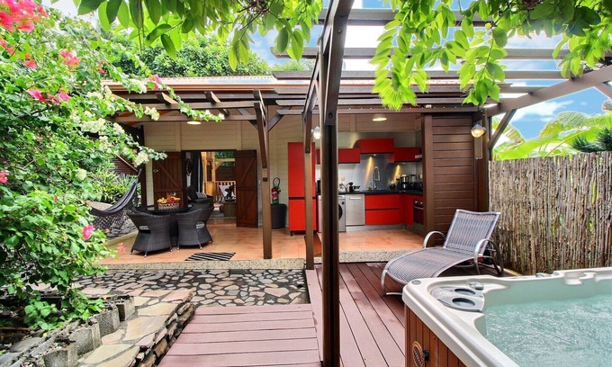 Vieux-Habitants House | villa ptite anse private spa