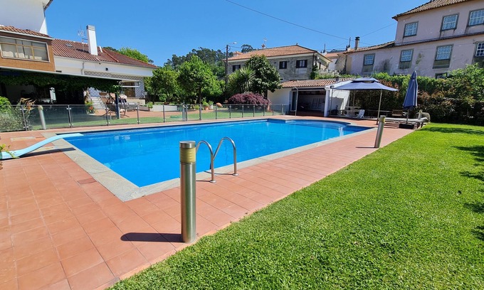 Quintiaes Cottage | VILLA QUINTIÃES WITH PRIVATE POOL AND GARDENS