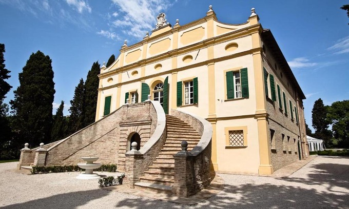 Fano Hotel | Villa Rinalducci