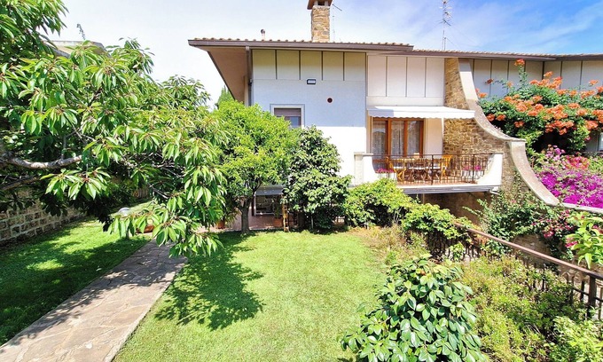 Follonica Villa | Villa Rita - 6 minute walk to the beach - large private garden