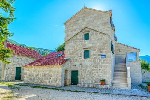 Tucepi Villa | Villa Roglić Serene Retreat Near Baška Voda with Heated Pool
