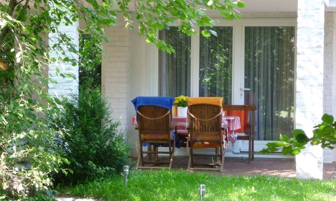 Koserow Apartment | Villa Romantica garden apartment, 300 m to the Baltic Sea, WLAN - Villa Romantica