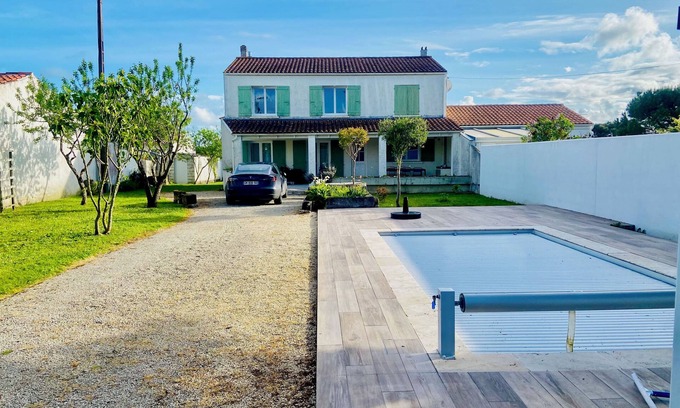 Saint-Pierre-d'Oleron Villa | Villa Saint Pierre D'oléron Avec Piscine Privée