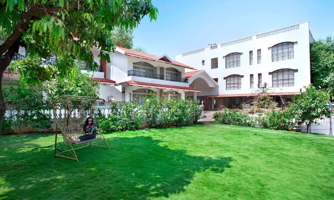 Kune N.m. Resort | Villa San Lawrenz