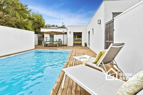 Blairgowrie House | Villa Santorini - Secluded Blairgowrie Back Beach Poolside Oasis