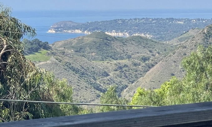 Malibu House | Villa Seabreeze - 2 Br Ocean View Home In El Nido (Corral Canyon)