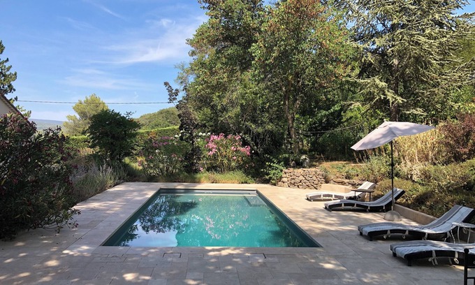 Auriol Villa | Villa set in wooded grounds with swimming pool, zome and tree house.