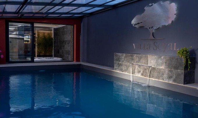 Flore Villa | Villa Seyal - avec piscine - jacuzzi - sauna & climatisation