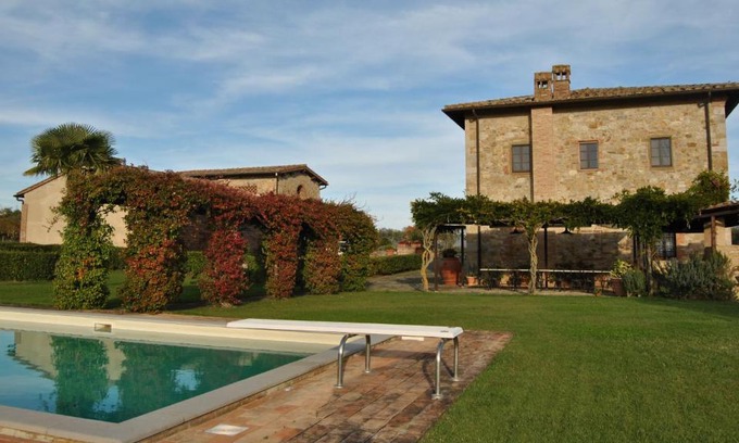 Castelnuovo Berardenga Villa | Villa Siena 10, Emma Villas
