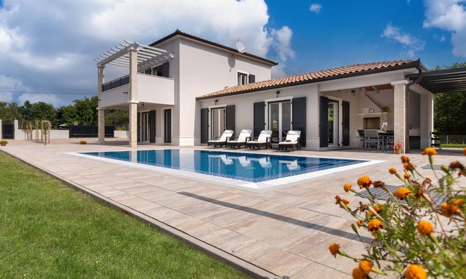 Paradiz Villa | Villa Simone Paradiso nearby Labin – Crovillas GmbH
