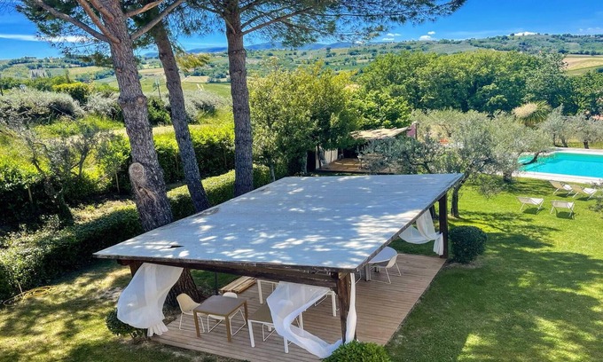 Pietrauta Villa | Villa Sole Vino - Fabulous Pool - fantastic area - sleeps up to 15