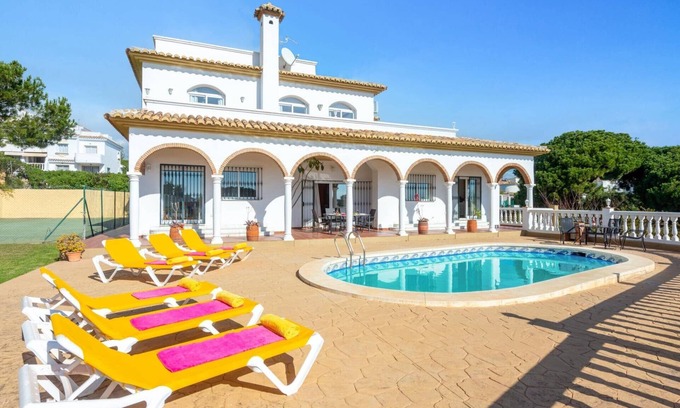 Calahonda Villa | Villa Solea by Villa Plus