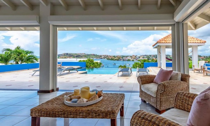 Willemstad Villa | Villa Star Beach - Private pool and sea view!