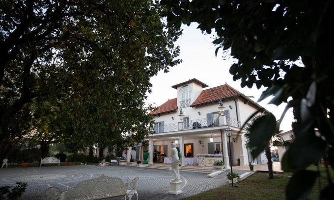 Zona XXVI Castel di Decima Bed & Breakfast | Villa Strampelli