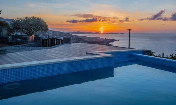 Santa Cruz Villa | Villa Sunrise View by Madeira Sun Travel