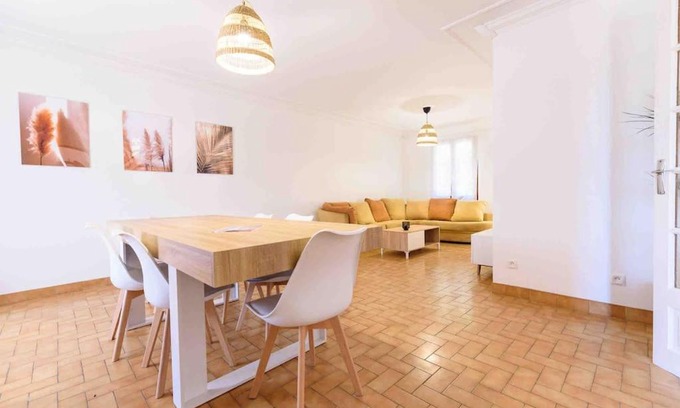 Salon-de-Provence House | Villa sur 1000m2 de jardin, piscine et boulodrome