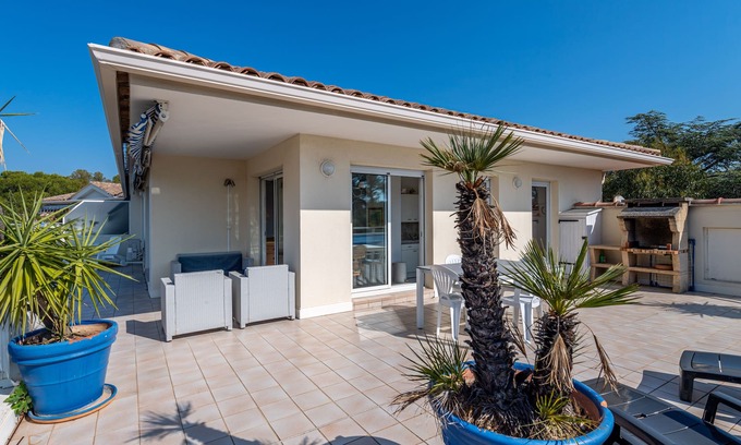 Boulouris-sur-Mer Apartment | Villa sur le Toit, Dernier Étage, Grande Terrasse, Barbecue ,vue