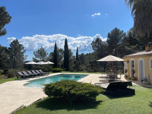 Taradeau Bed & Breakfast | Villa Taradis