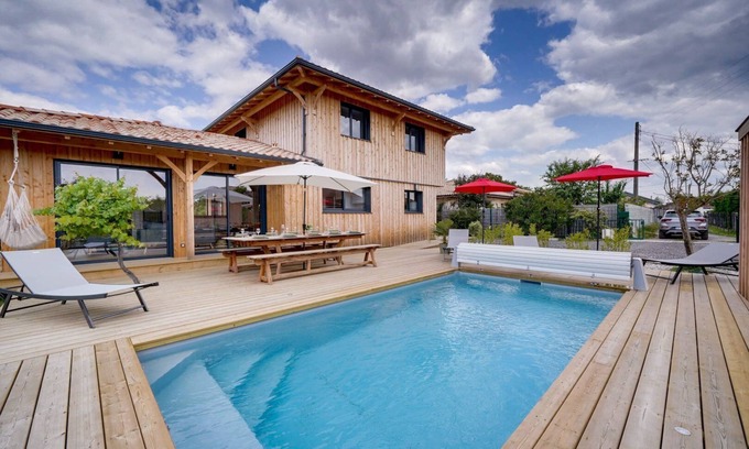 Gujan-Mestras Villa | Villa Tchanquée du Bassin