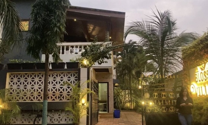 Lonavala House | villa that comes with all amenities that a family requires for a perfect stay. n