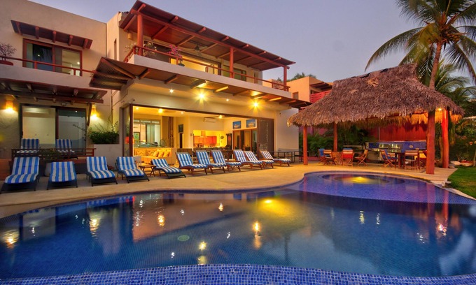 La Cruz de Huanacaxtle House | Villa Turquesa - Spacious and luxurious 7 bedroom beachfront villa