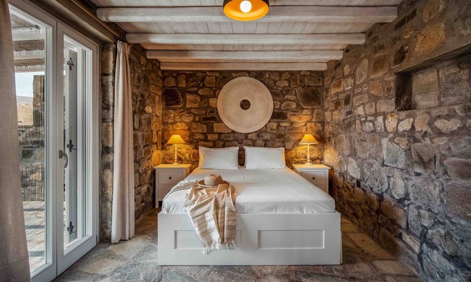 Serifos Villa | Villa 'Vagia' with Private Pool, Private Terrace and Air Conditioning