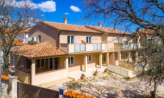 Vinkuran Villa | Villa Veronika II by Villas Guide