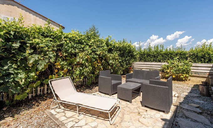 San Giuliano Terme Villa | Villa 'Villetta Tiziana' with Private Terrace, Wi-Fi and Air Conditioning