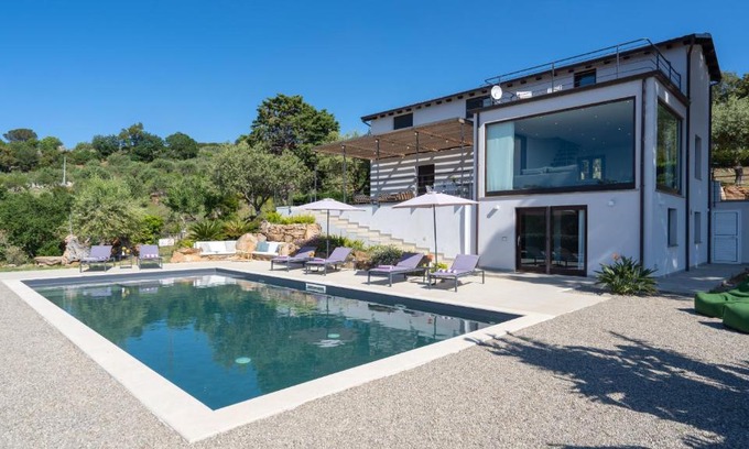 Gratteri Villa | Villa Vittoria 8 by Massimo Villas