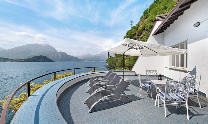 Varenna Villa | Villa "Vittoria" with Lake & Mountain View, Terrace, Balcony & Wi-Fi