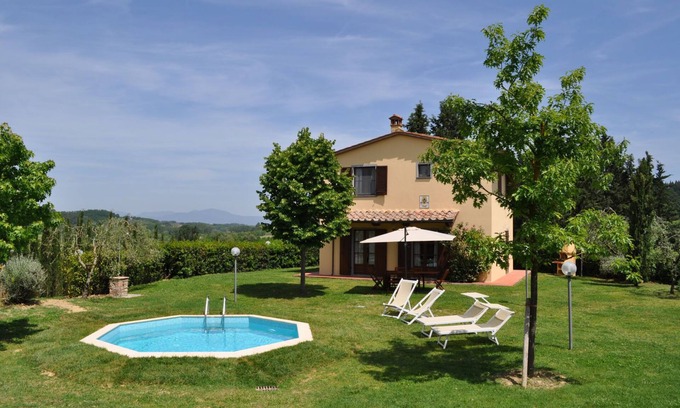 Terricciola Villa | Villa Vivaja - Badia di Morrona