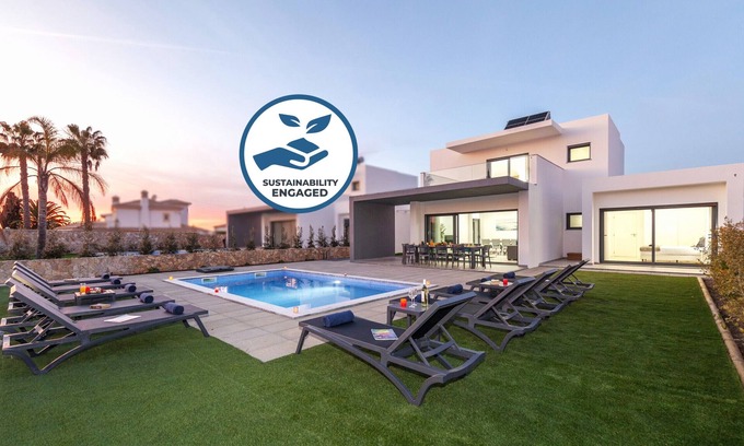 Castelo Villa | Villa w/Heatable Pool and BBQ in Albufeira