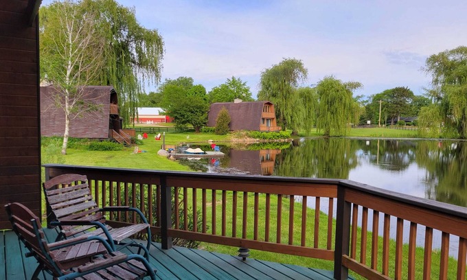 Bangor Villa | Villa West on Willow Pond