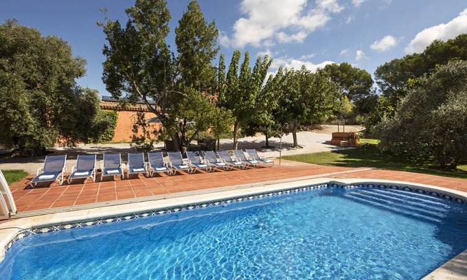 Castellet i la Gornal Cottage | Villa with swimming pool and private garden, near Sitges and Barcelona