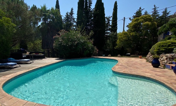Roquebrune-sur-Argens House | Villa with pleasant pool Comfortable Near the sea, Saint Tropez and st Raphael