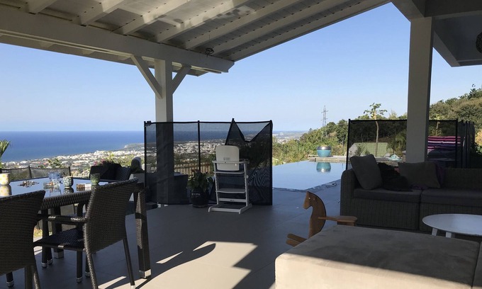 Saint-Denis House | Villa with pool and magnificent panoramic view