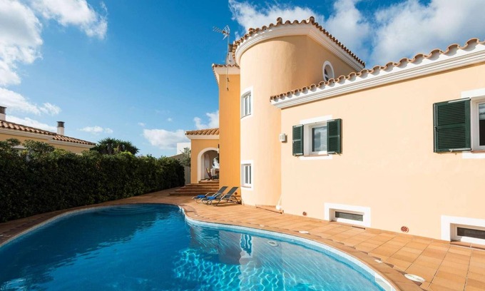 Cales Piques Villa | Villa with pool close to Cala n Blanes centre.