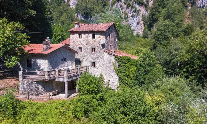 Fosciandora House | Villa with private pool and large garden